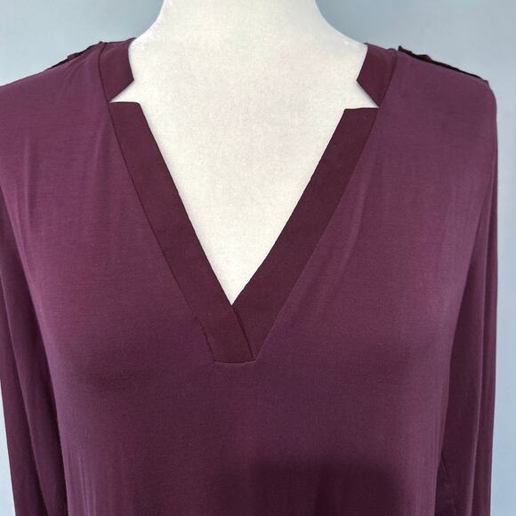 White House Black Market asymmetric top women's medium - Picture 2 of 7